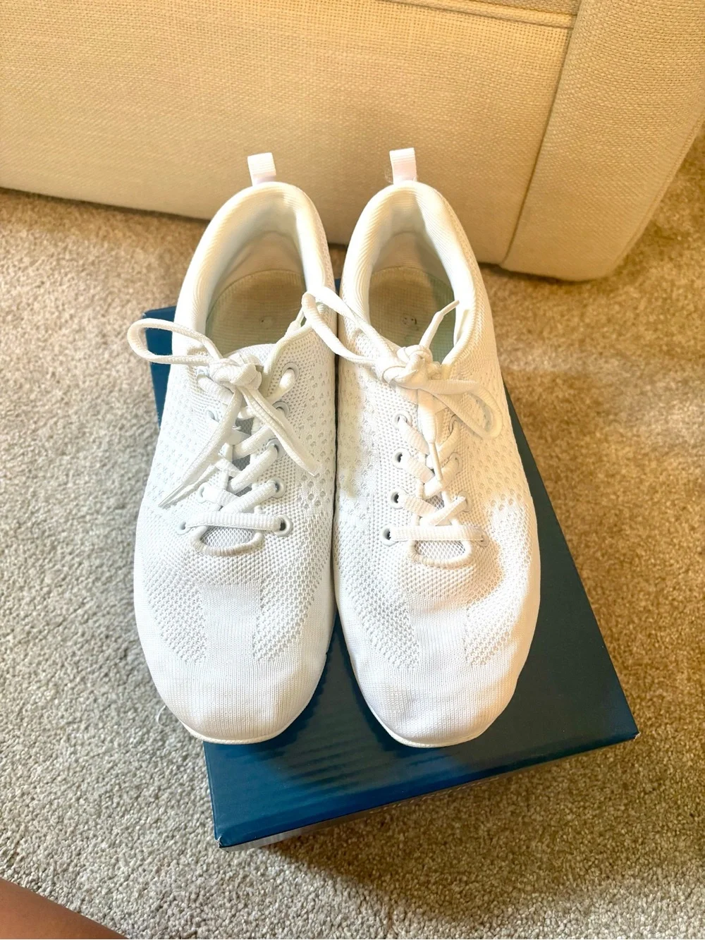 CHEERSHOES White Knit Athletic Cheer Shoes - Comes With Original Drawstring Bag